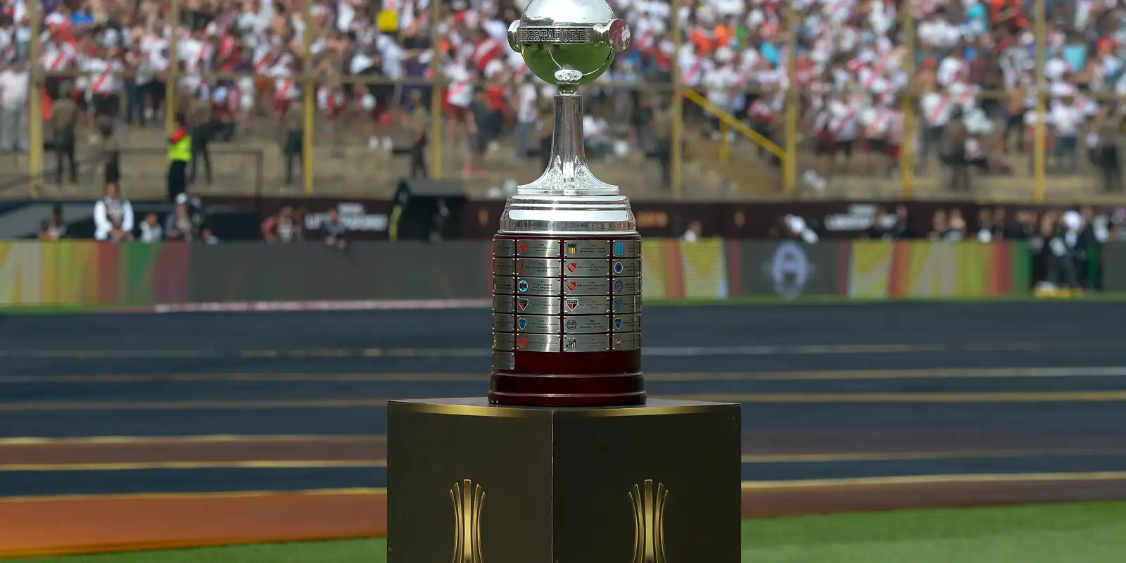 fluminense-avanca-e-flamengo-garante-melhor-campanha-da-libertadores