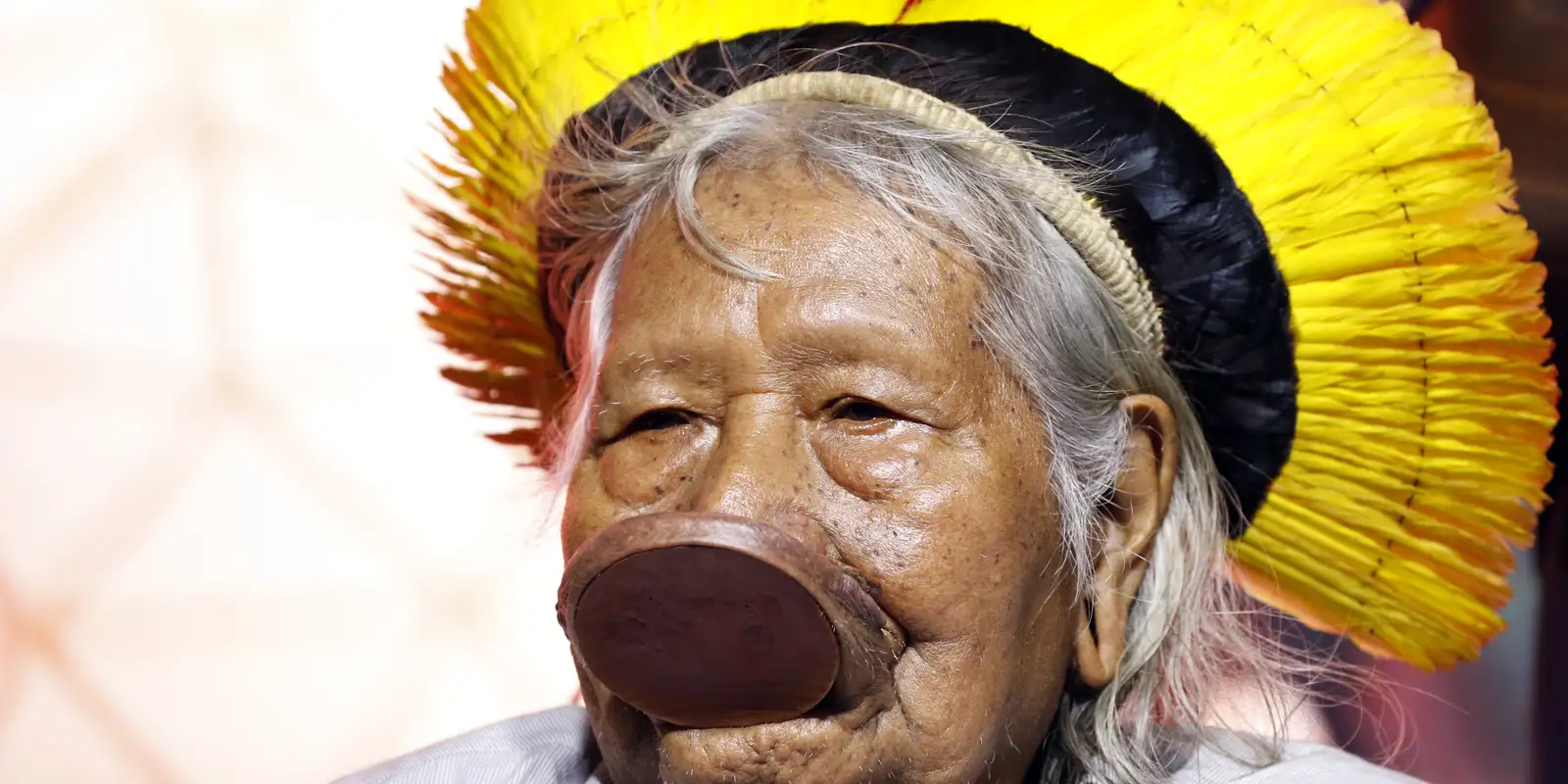 raoni-esta-consciente,-mas-apresenta-leve-piora-no-quadro-renal