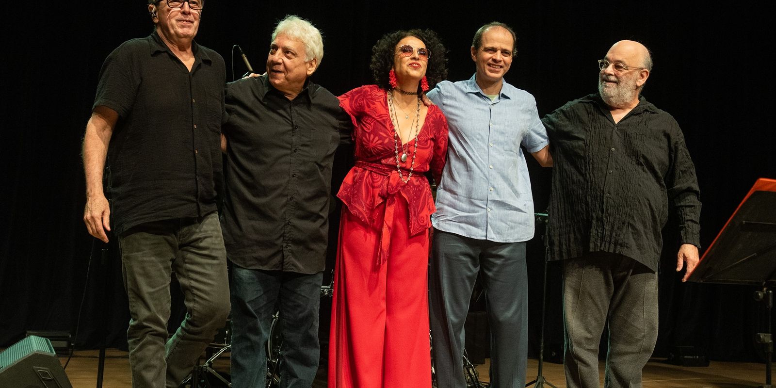 repertorio-de-caetano-veloso-embala-show-exclusivo-na-tv-brasil