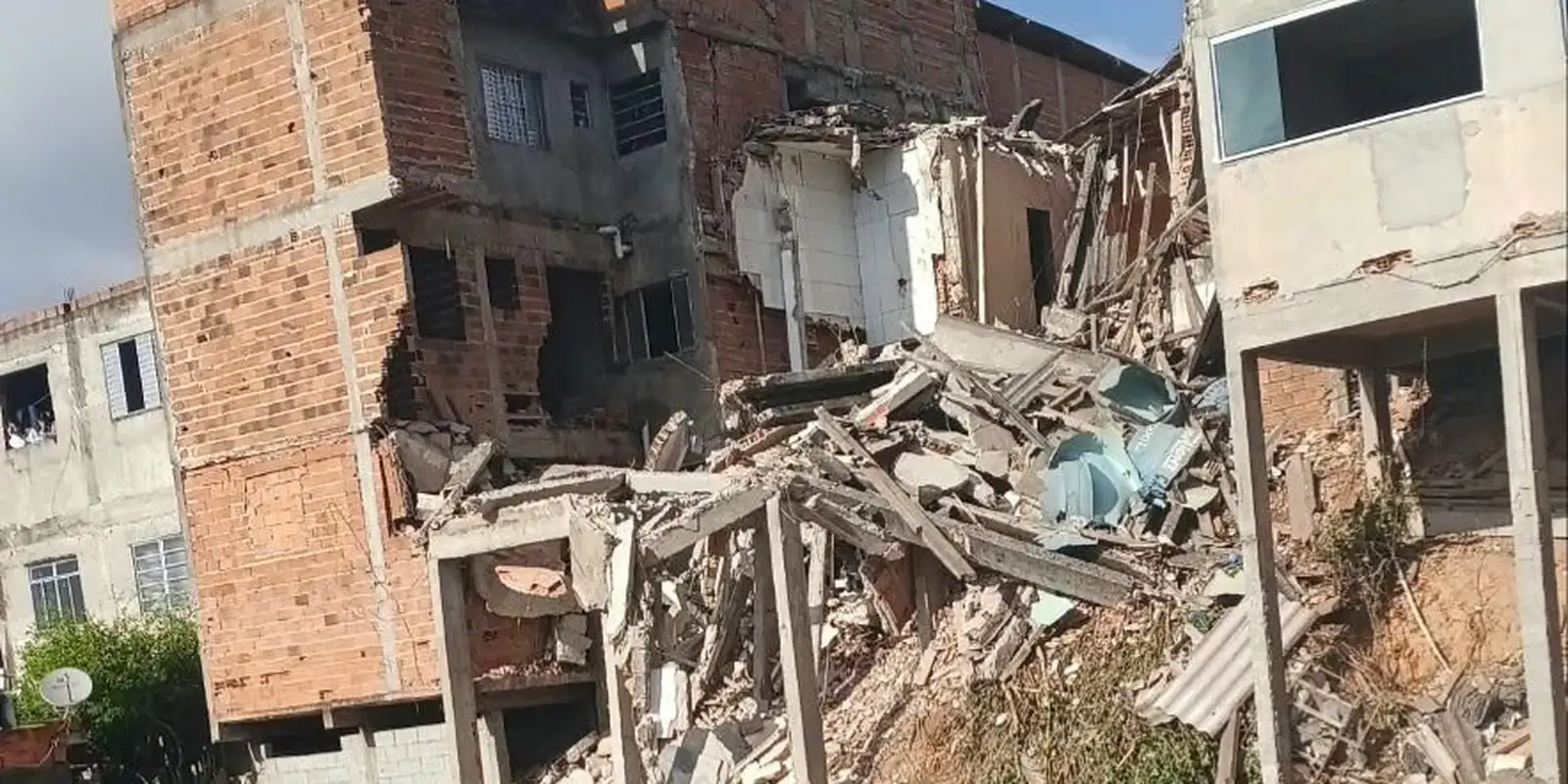 explosao-de-botijao-de-gas-causa-interdicao-de-13-casas-em-sao-paulo