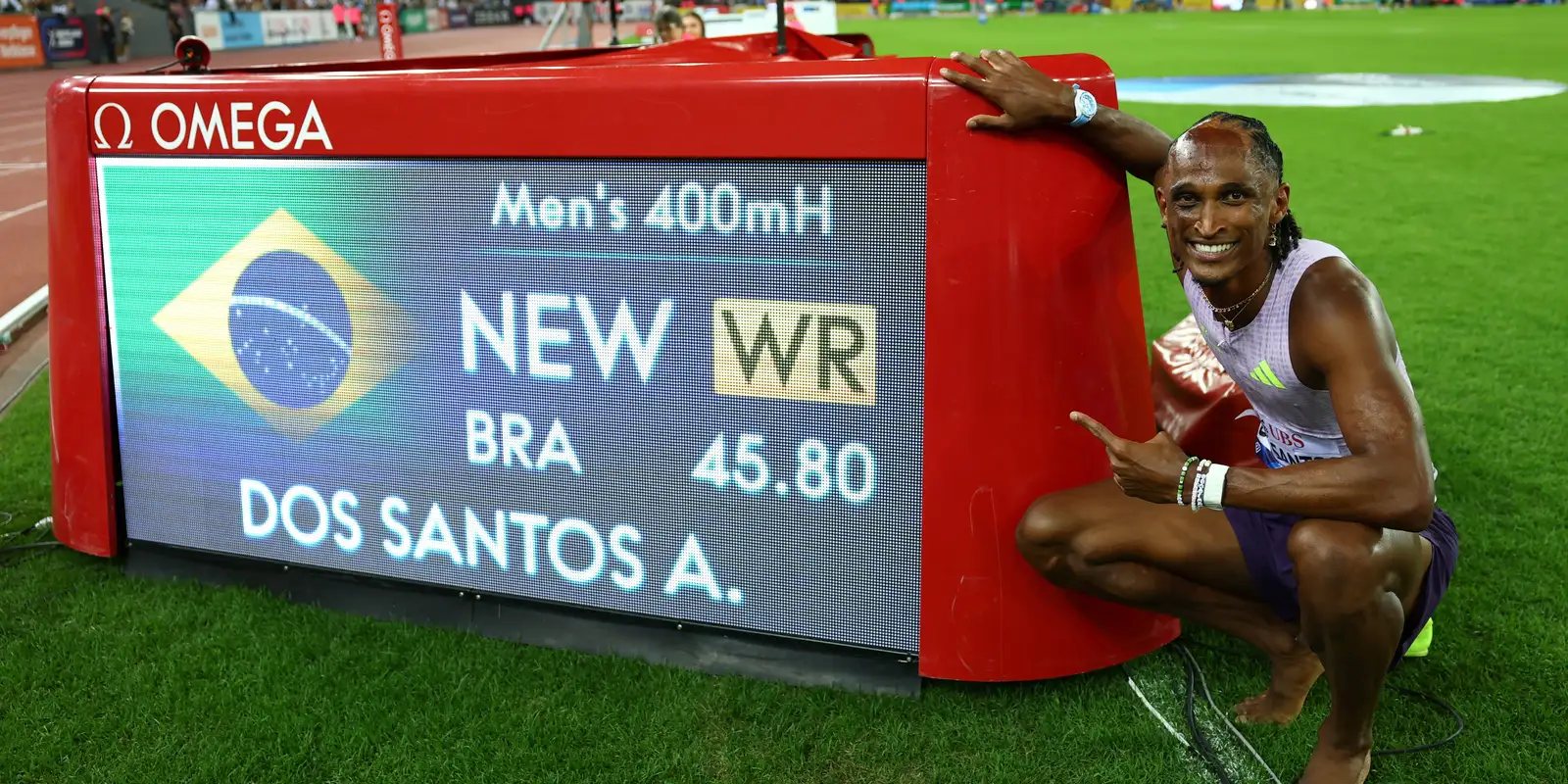 alison-dos-santos-quebra-recorde-mundial-dos-400m-com-barreiras