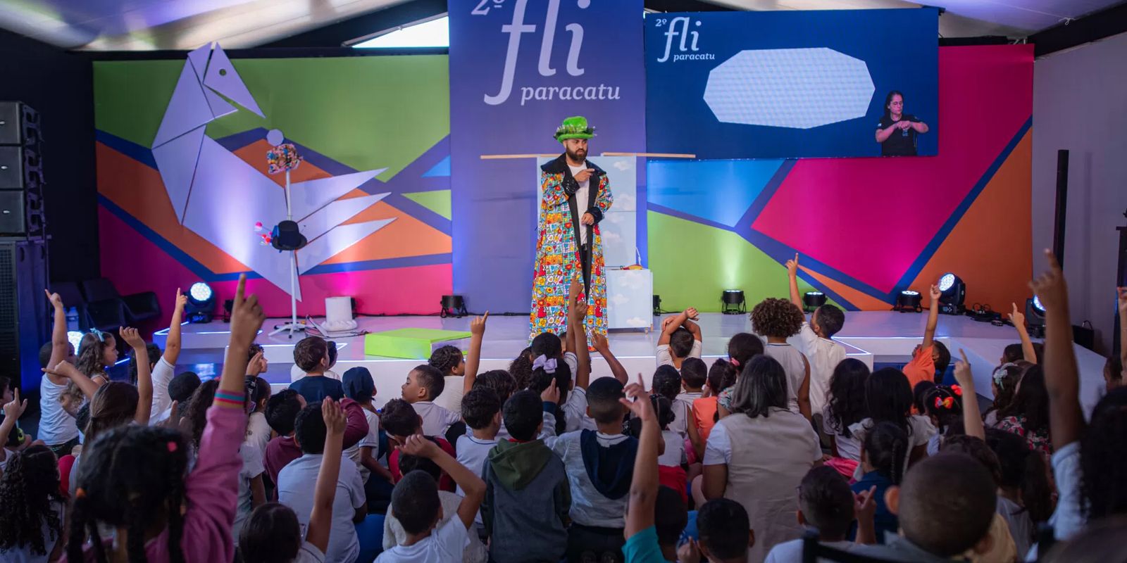 viva-maria-destaca-fliparacatu-2026-em-bate-papo-com-concessa