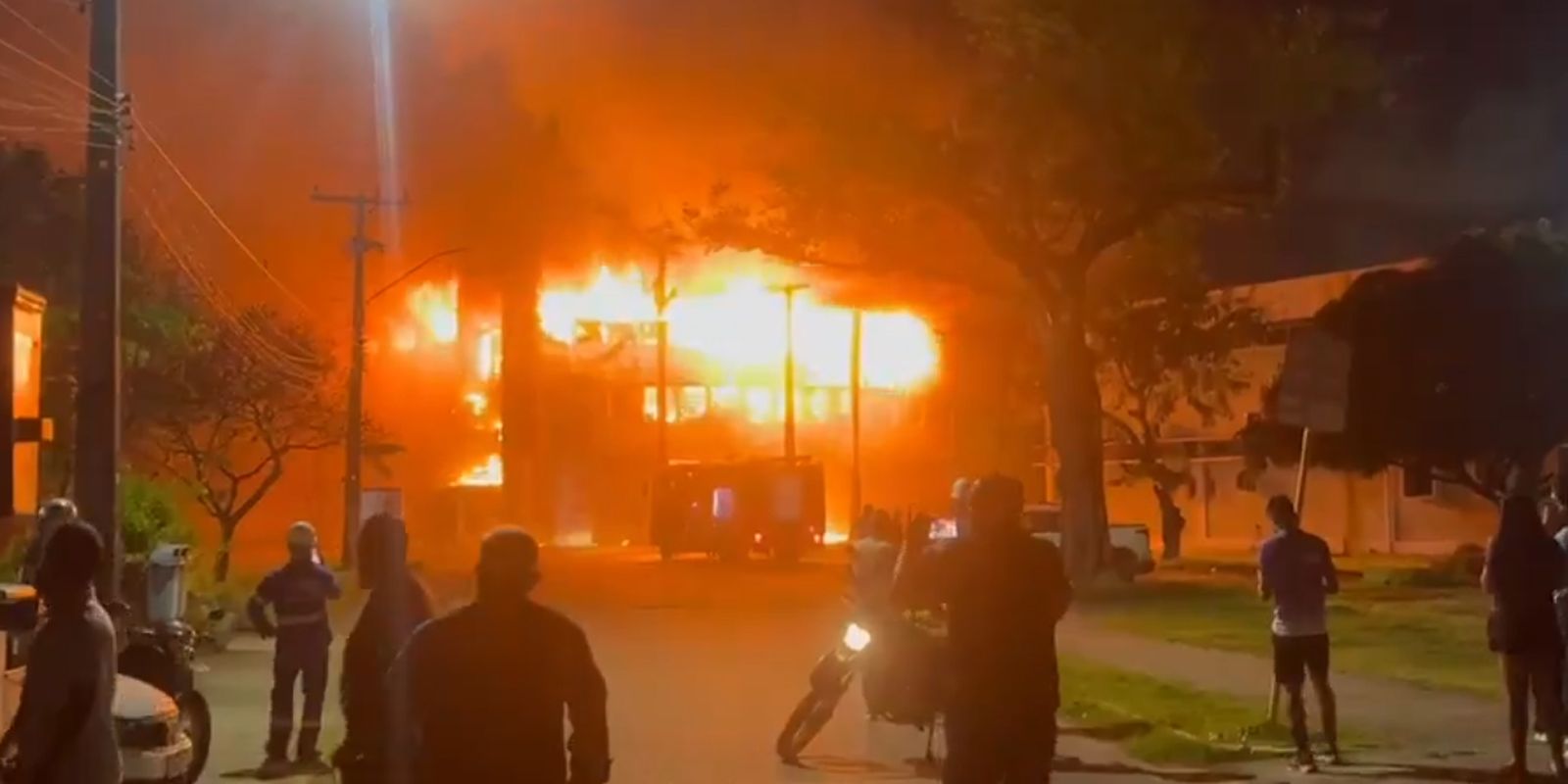 incendio-causa-danos-a-predio-da-universidade-federal-de-pernambuco